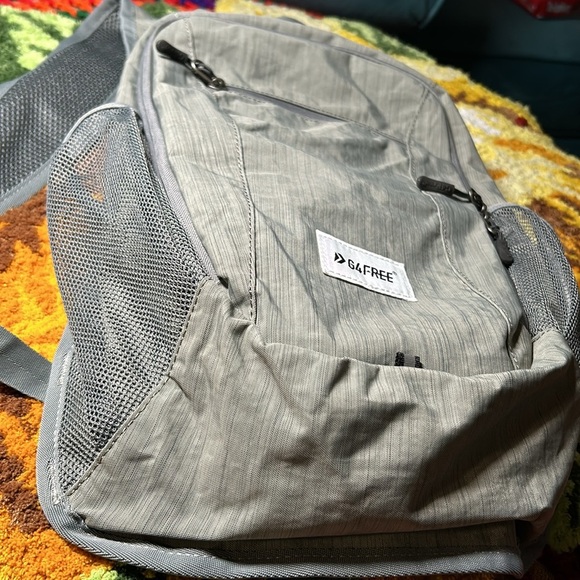 G4 free gray lightweight nylon backpack - Picture 10 of 16